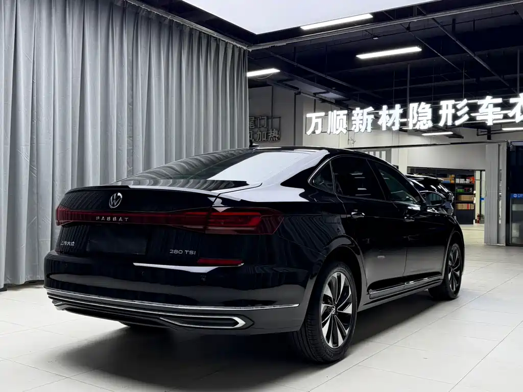 Volkswagen Passat 2022