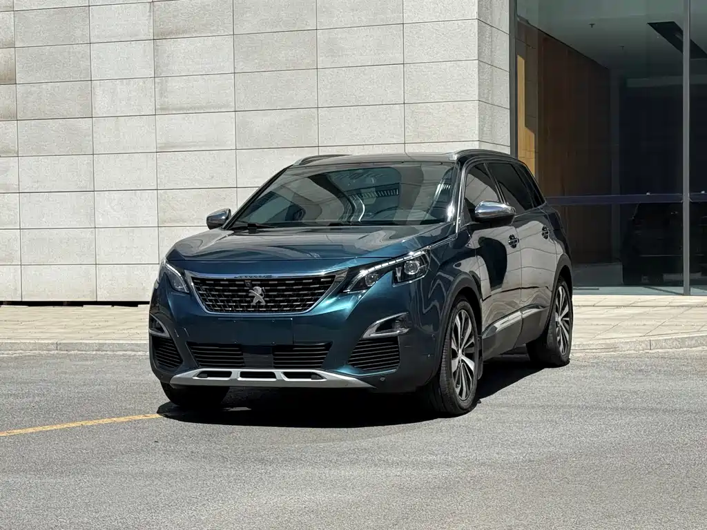 Peugeot 5008 2017 — фото 1
