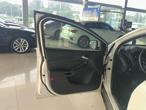 Ford Focus 2013