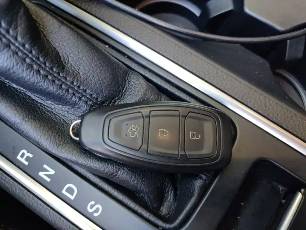 Ford Kuga 2018 — фото 9
