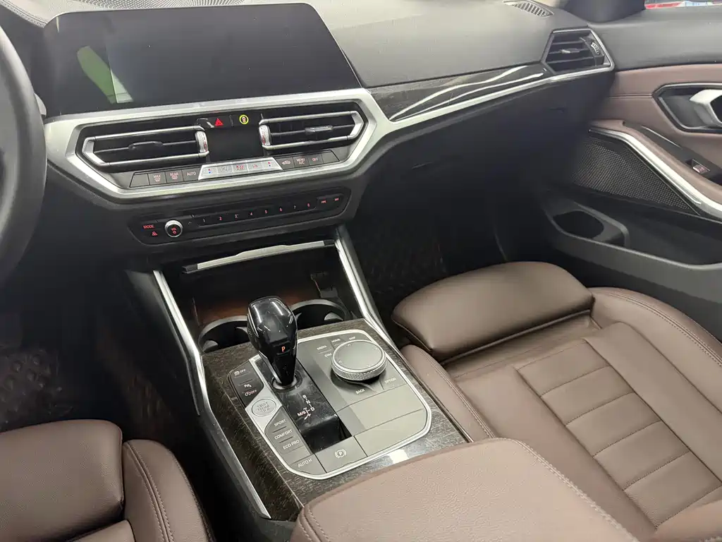 BMW 3 Series 2021
