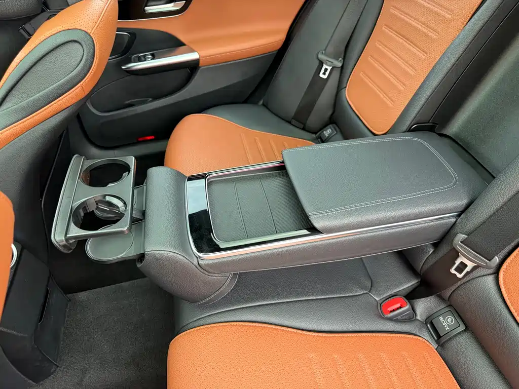 Mercedes-Benz C-Class 2022 — фото 36