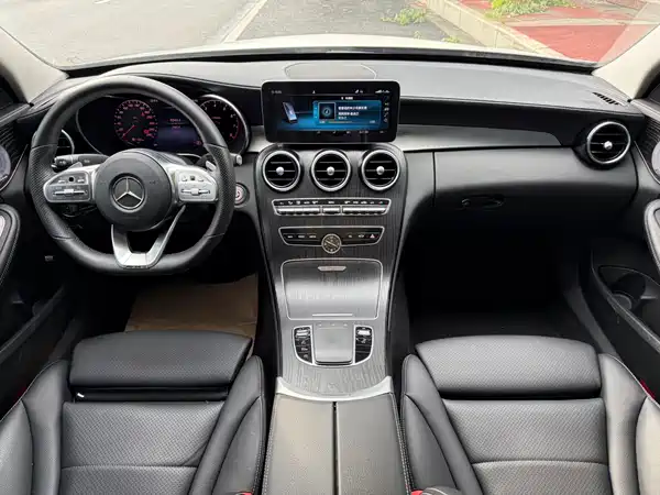 Mercedes-Benz C-Class 2021
