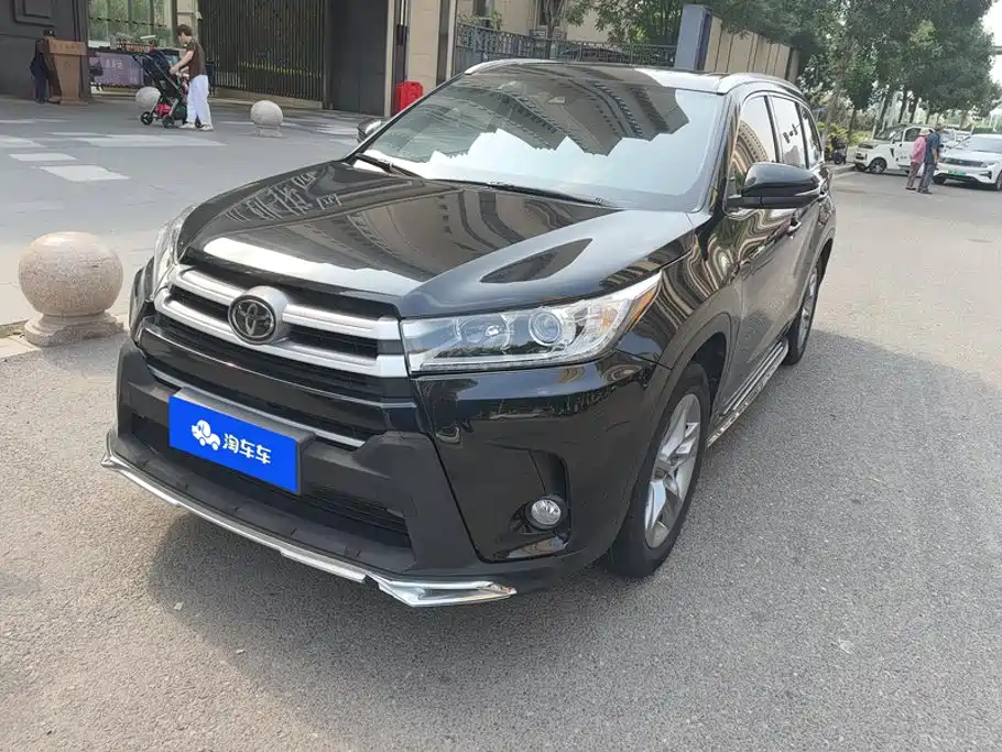 Toyota Highlander 2019 — фото 1