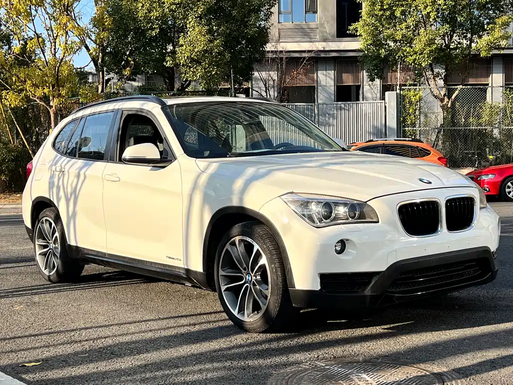 BMW X1 2013 — фото 3