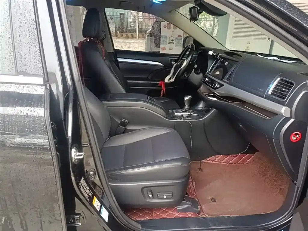 Toyota Highlander 2018 — фото 25