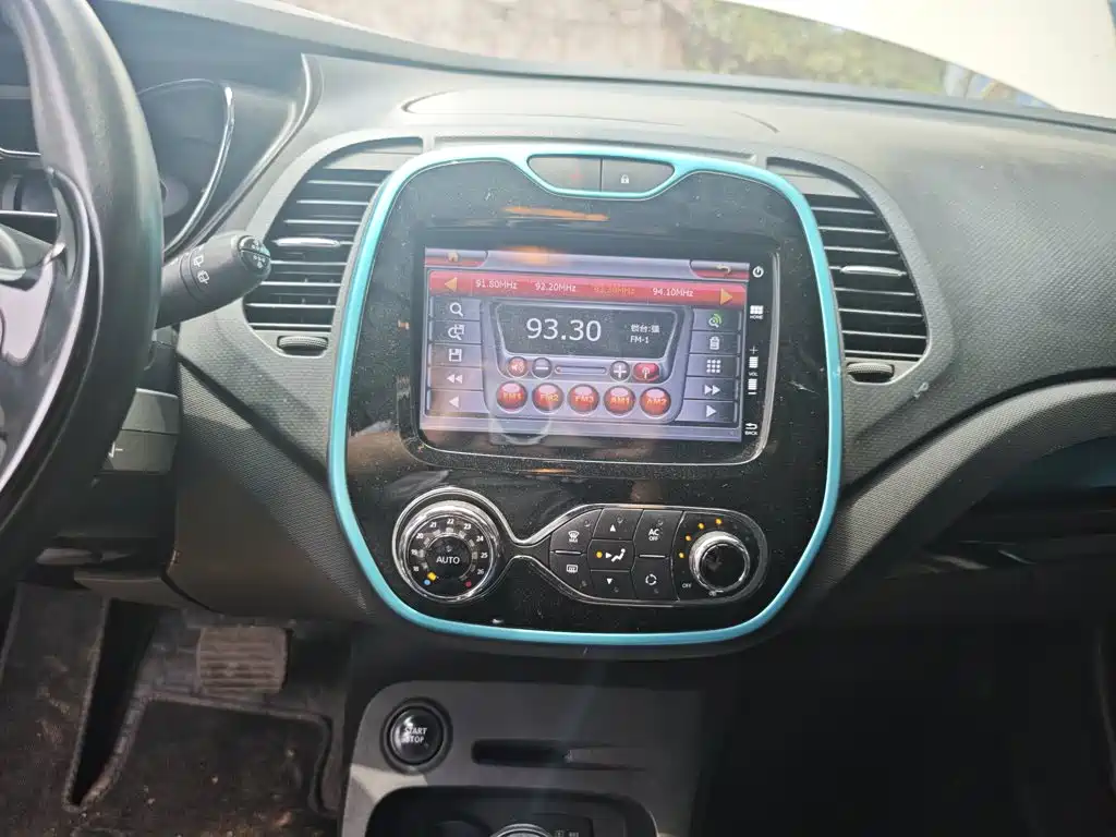 Renault Captur 2016 — фото 13