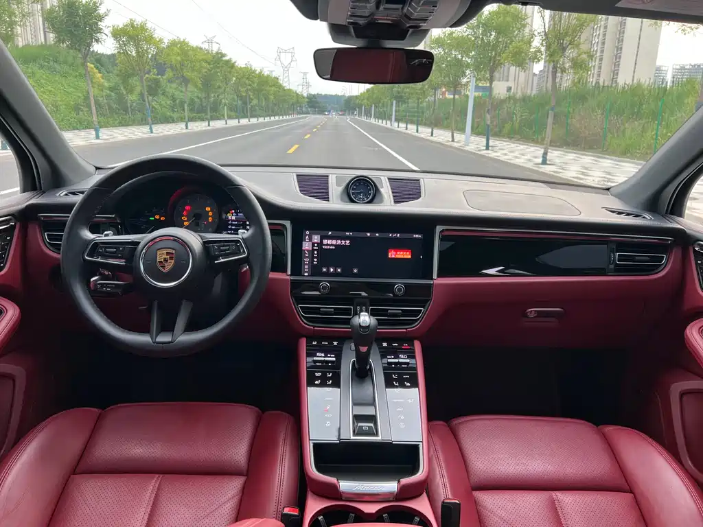 Porsche Macan 2023