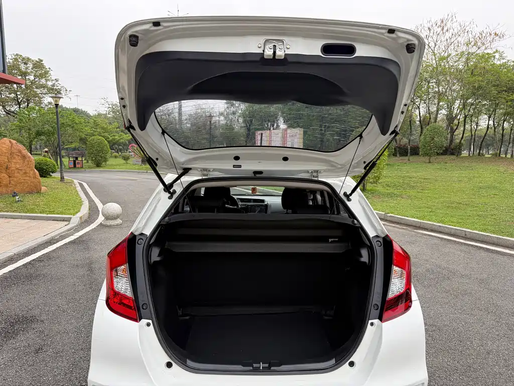 Honda Fit 2018 — фото 26