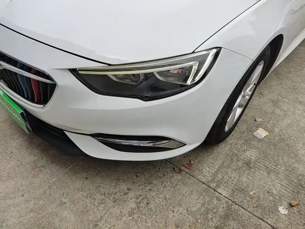Buick Regal 2017 — фото 24