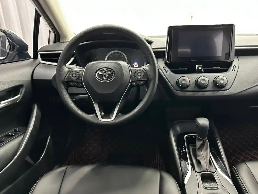 Toyota Corolla 2022 — фото 11
