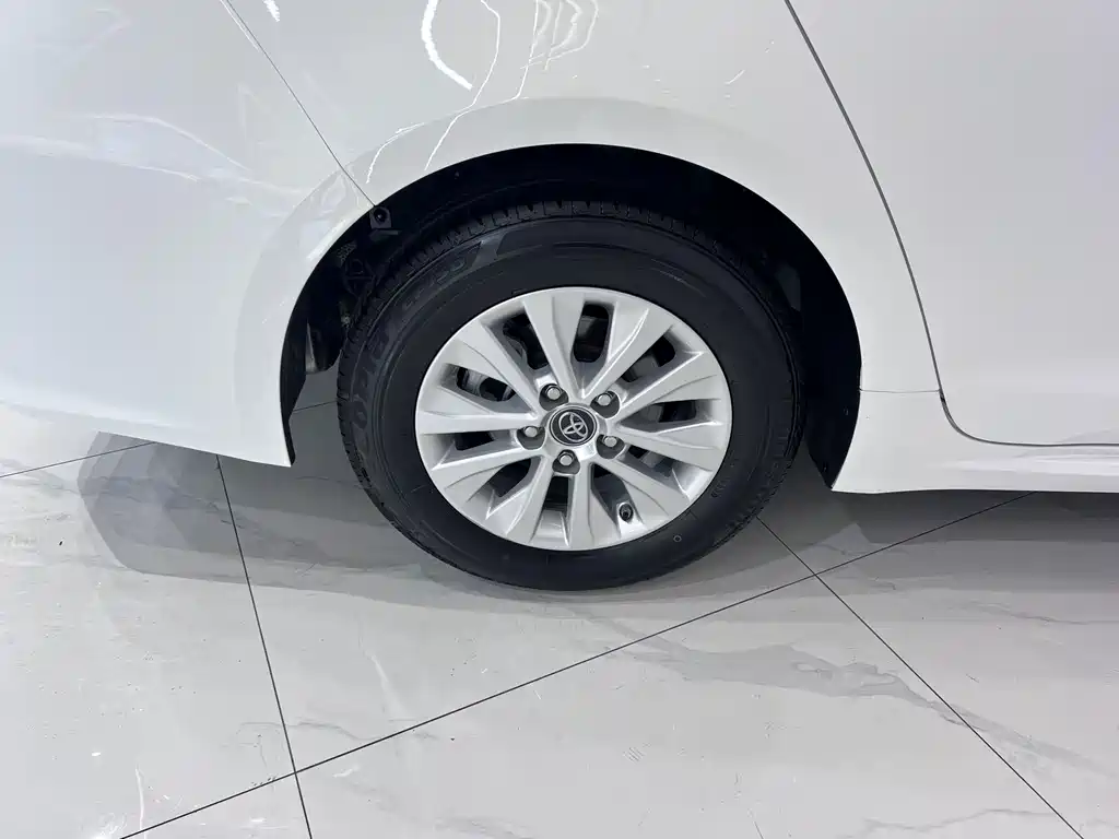 Toyota Corolla 2022 — фото 18