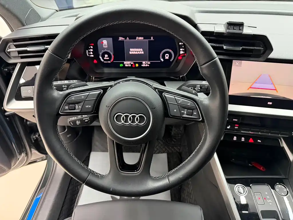 Audi A3 2023 — фото 12