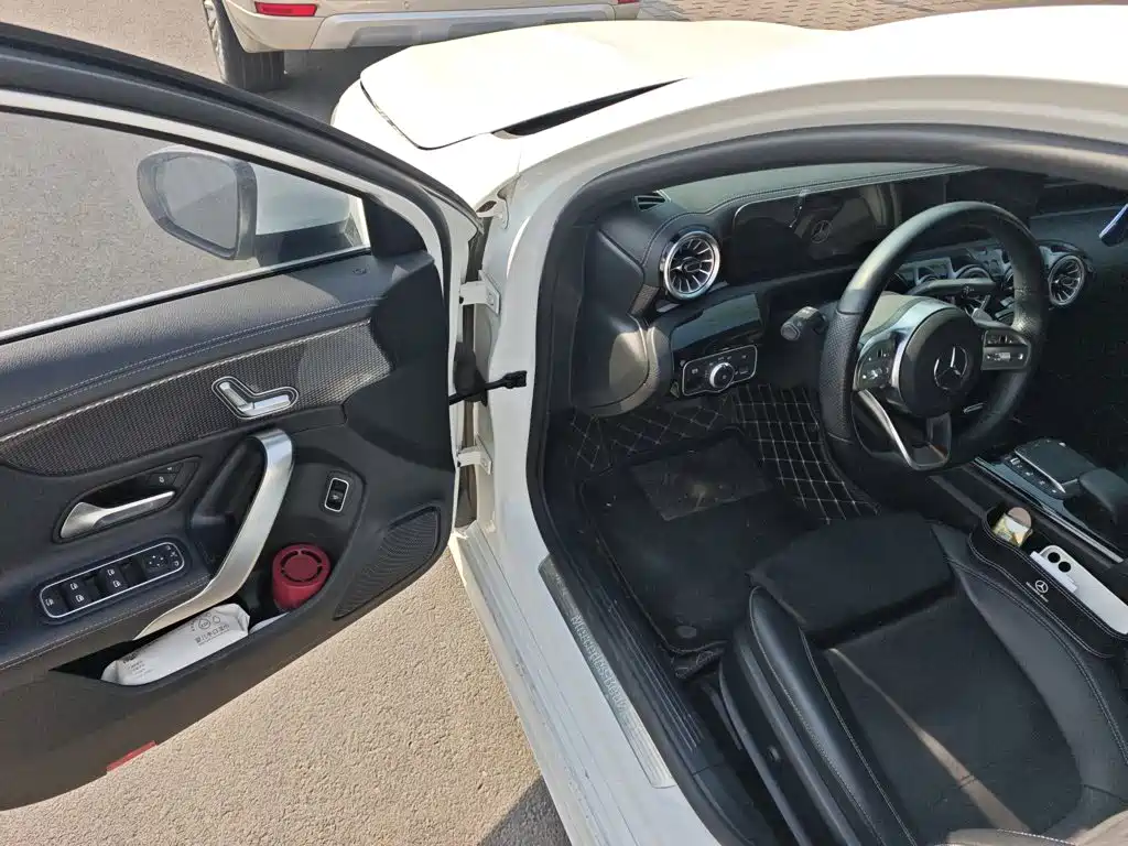Mercedes-Benz A-Class 2021 — фото 14