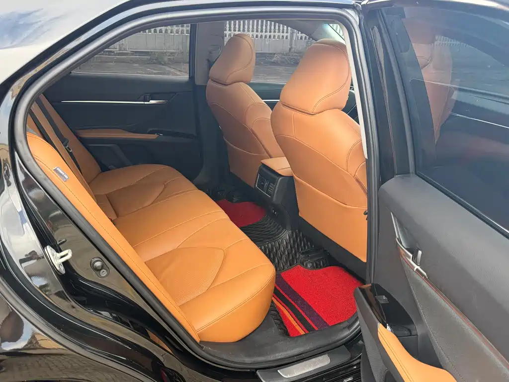 Toyota Camry 2021 — фото 14