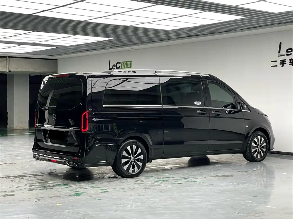 Mercedes-Benz Vito 2022 — фото 6