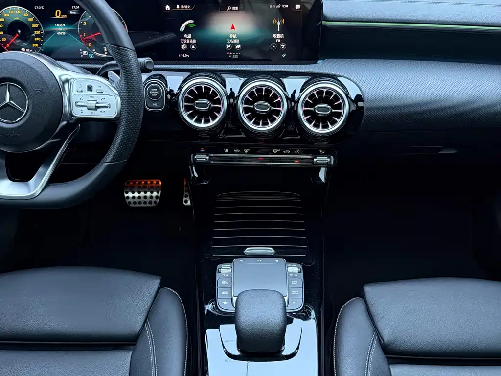 Mercedes-Benz CLA 2023 — фото 13