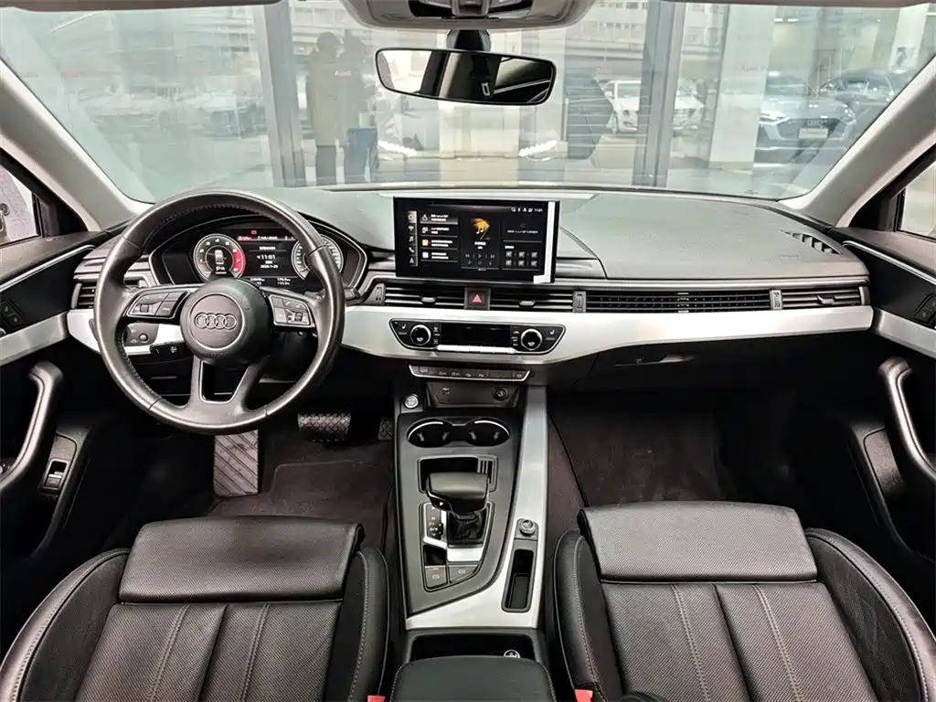 Audi A4L 2021 — фото 6