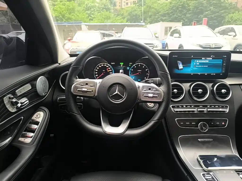 Mercedes-Benz C-Class 2020 — фото 11