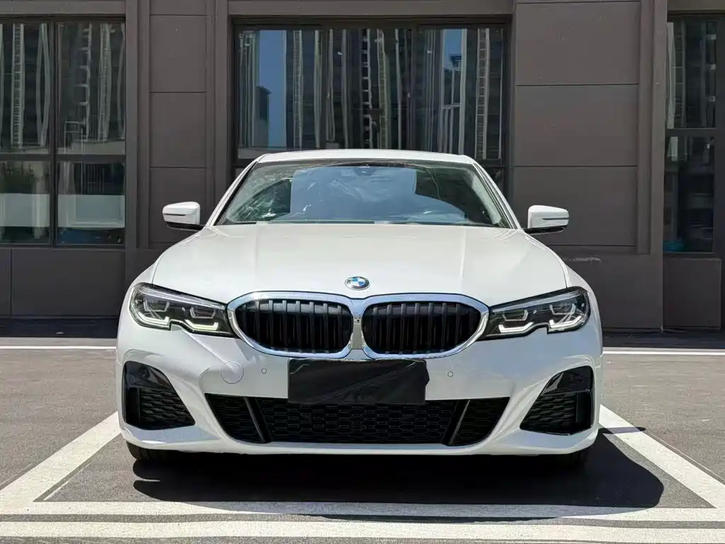 BMW 3 Series 2021