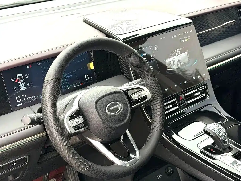 GAC Motor Trumpchi M8 2024 — фото 5