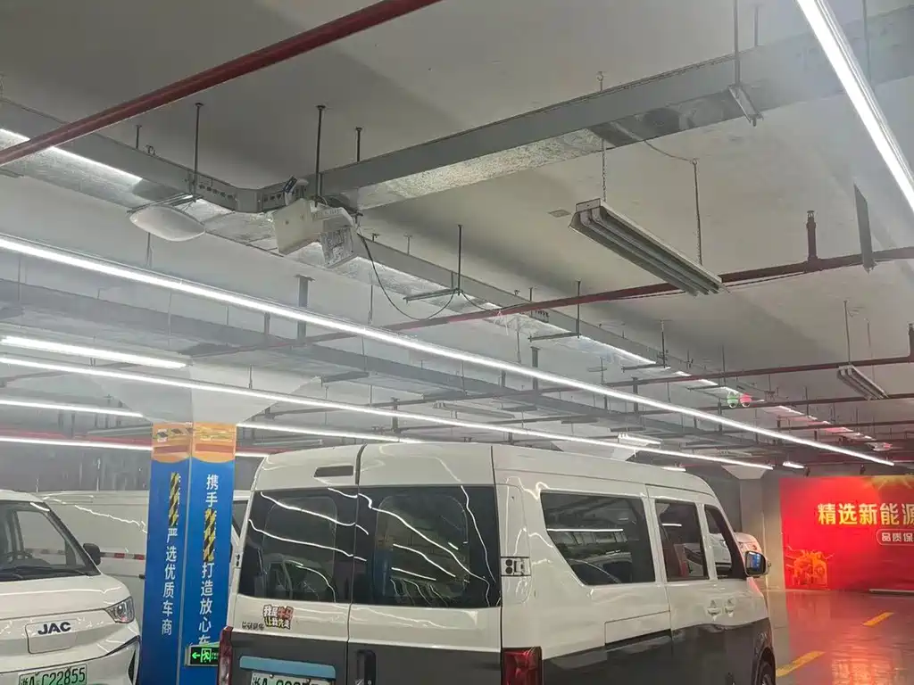 Changan Crossstar V5 EV 2024 — фото 8