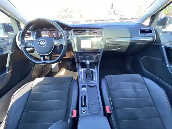 Volkswagen Golf 2020