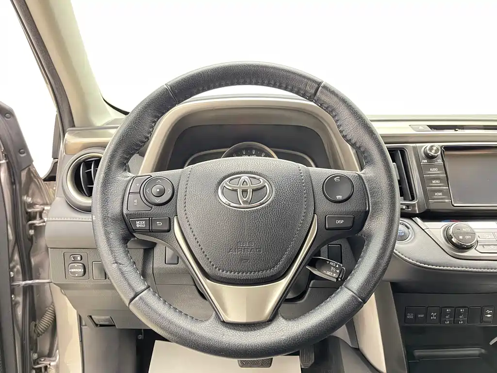 Toyota RAV4 2015 — фото 12