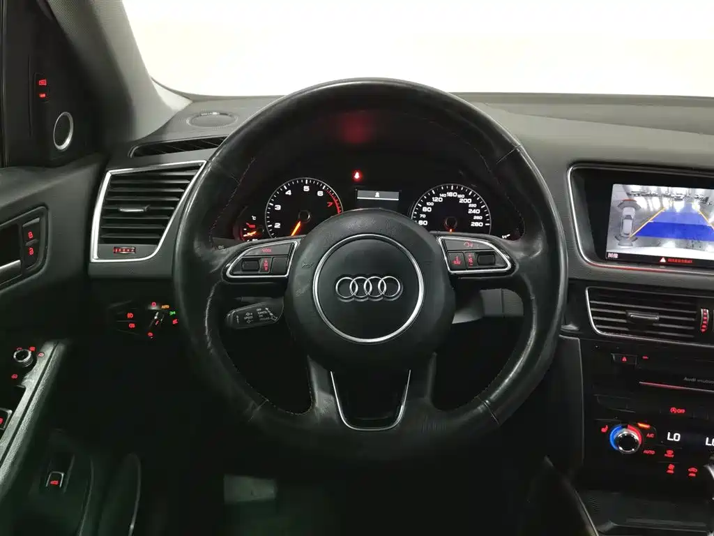 Audi Q5 2014 — фото 11