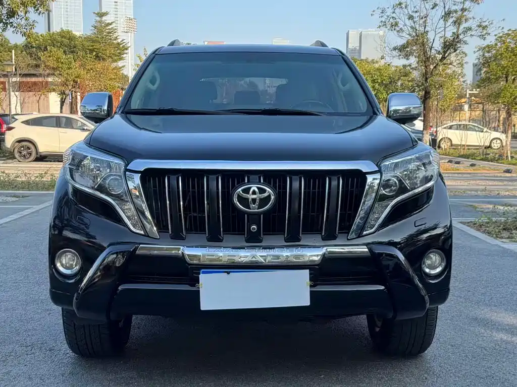 Toyota Prado 2016 — фото 2