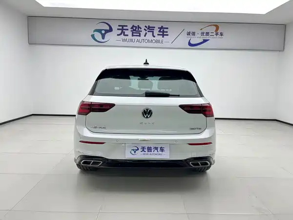 Volkswagen Golf 2021