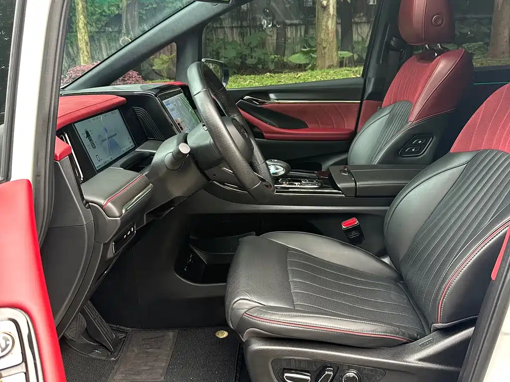 GAC Motor Trumpchi E9 2023 — фото 3