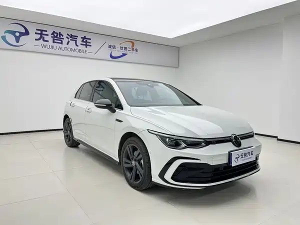 Volkswagen Golf 2021
