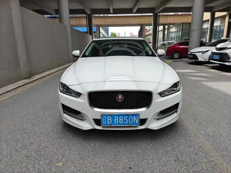 Jaguar XE 2016 — фото 2