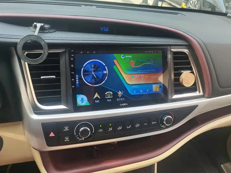 Toyota Highlander 2018 — фото 13