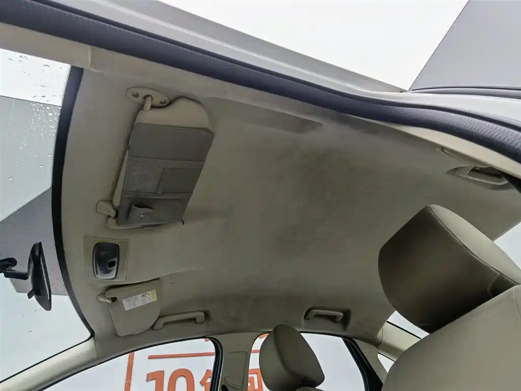 Ford Focus 2015 — фото 14