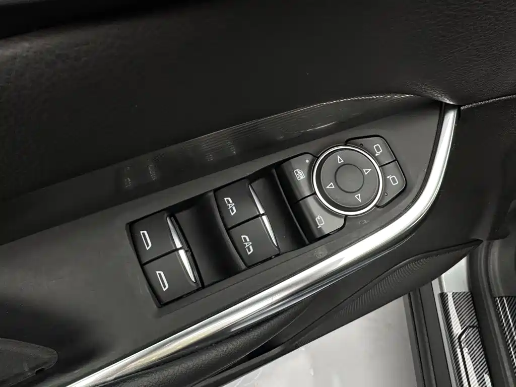 Cadillac XT4 2024 — фото 24