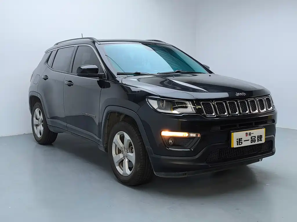 Jeep Compass 2019 — фото 2