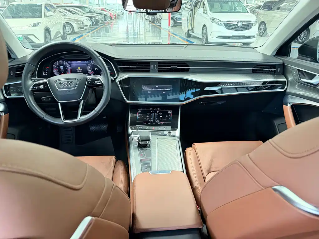 Audi A6L 2020