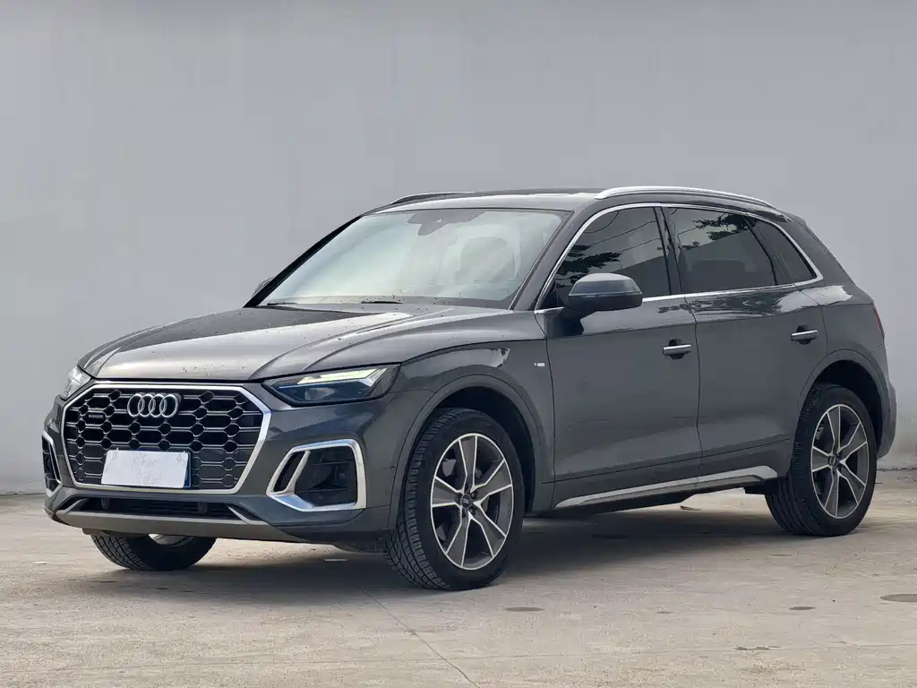 Audi Q5L 2023 — фото 1