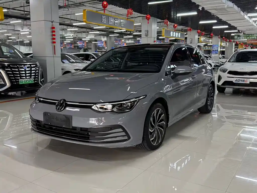 Volkswagen Golf 2023