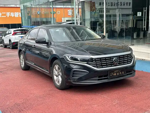 Volkswagen Passat 2025