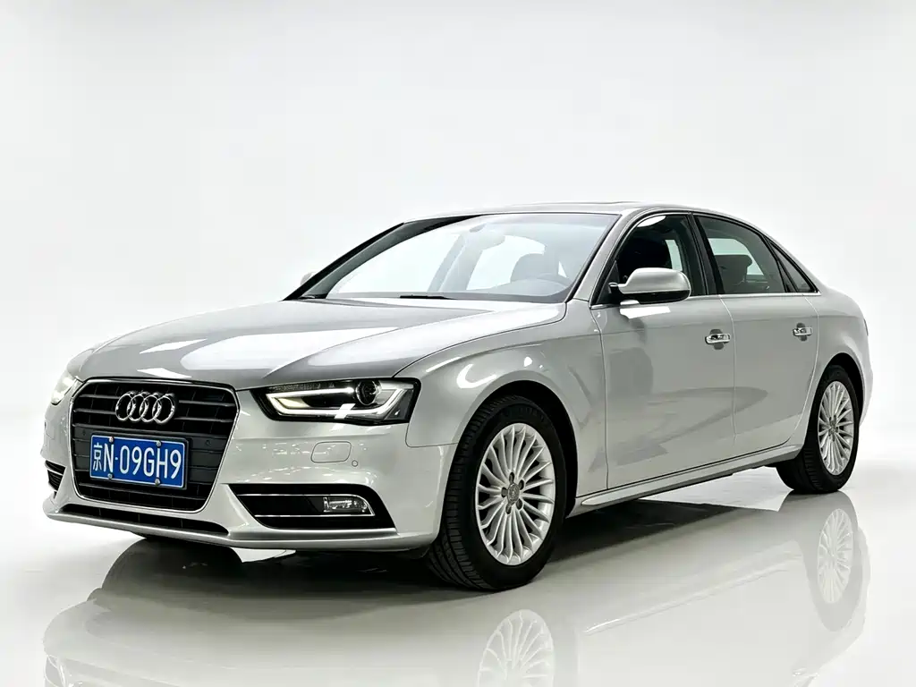 Audi A4L 2015