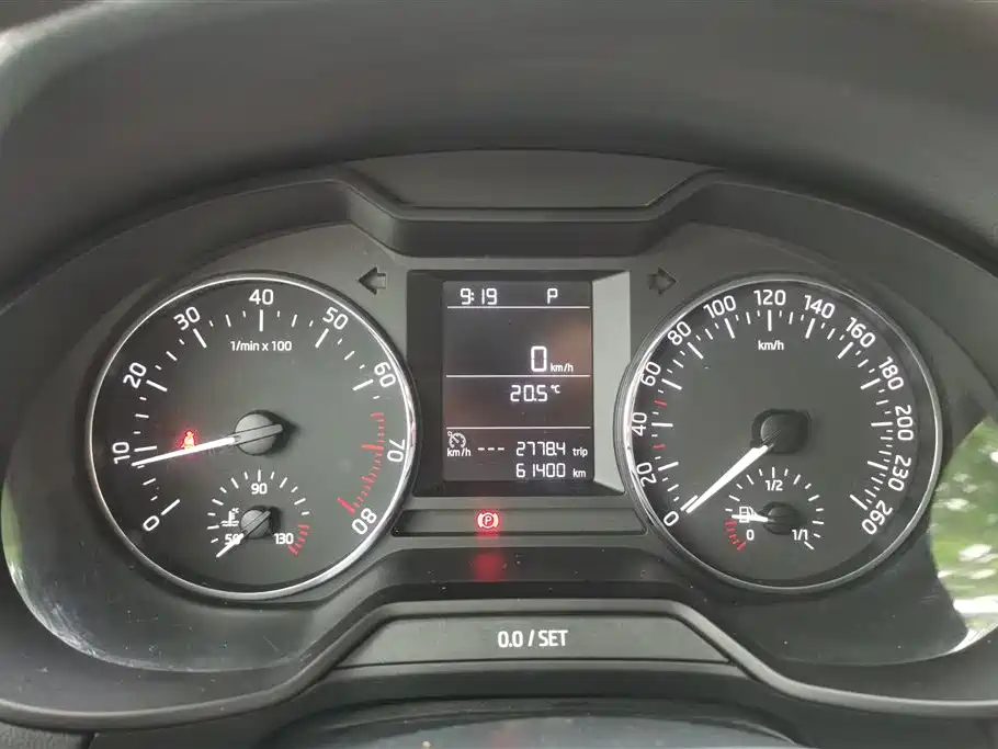 Skoda Octavia 2015 — фото 14