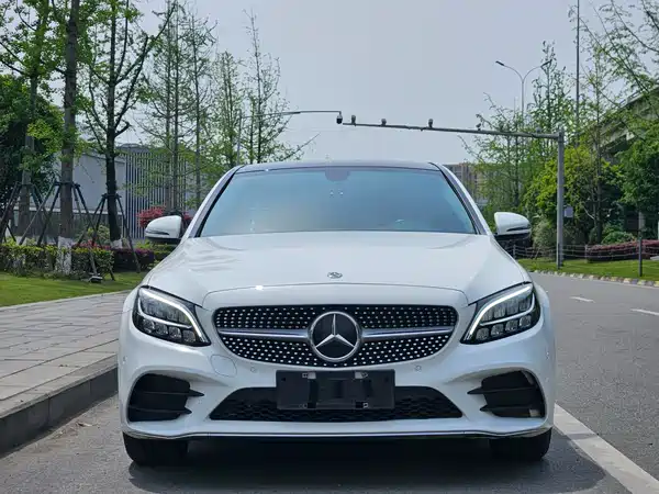 Mercedes-Benz C-Class 2021