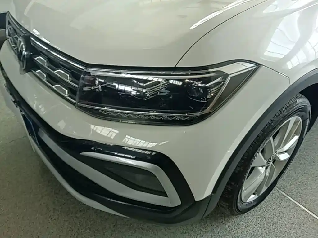 Volkswagen T-Cross 2021 — фото 24