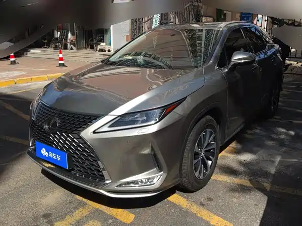 Lexus RX 2021