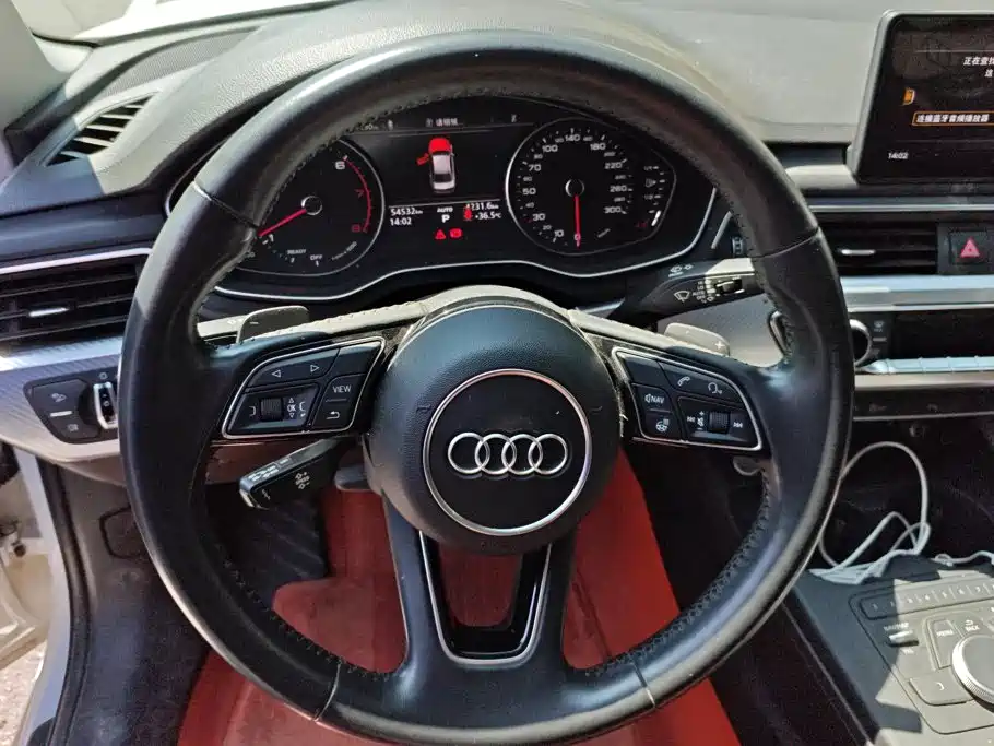 Audi A4L 2017 — фото 15