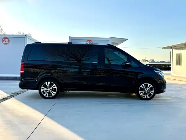 Mercedes-Benz V-Class 2016