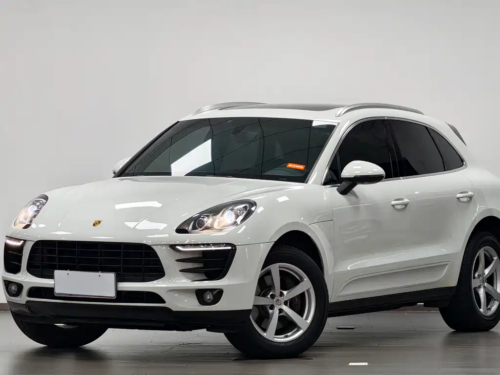 Porsche Macan 2015 — фото 1